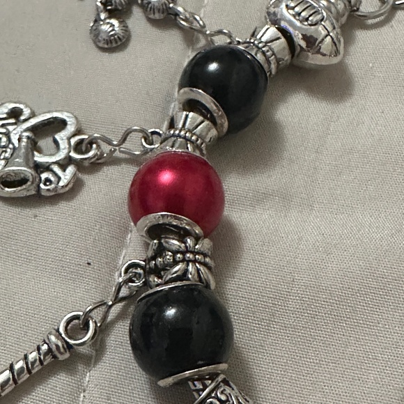 Handmade – NWOT – Sterling silver plated charm bracelet. Red/black beads sporty. - Picture 10 of 16